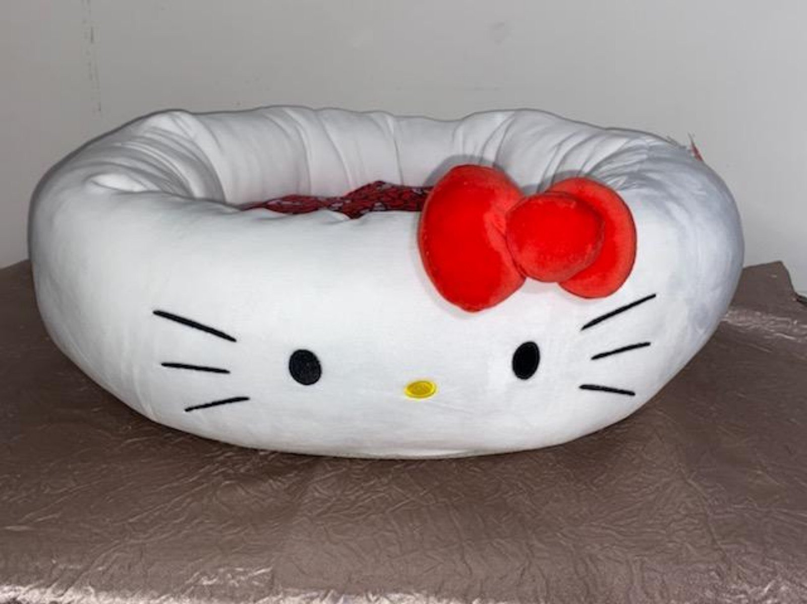 Hello Kitty white pet bed kBMXYWtil