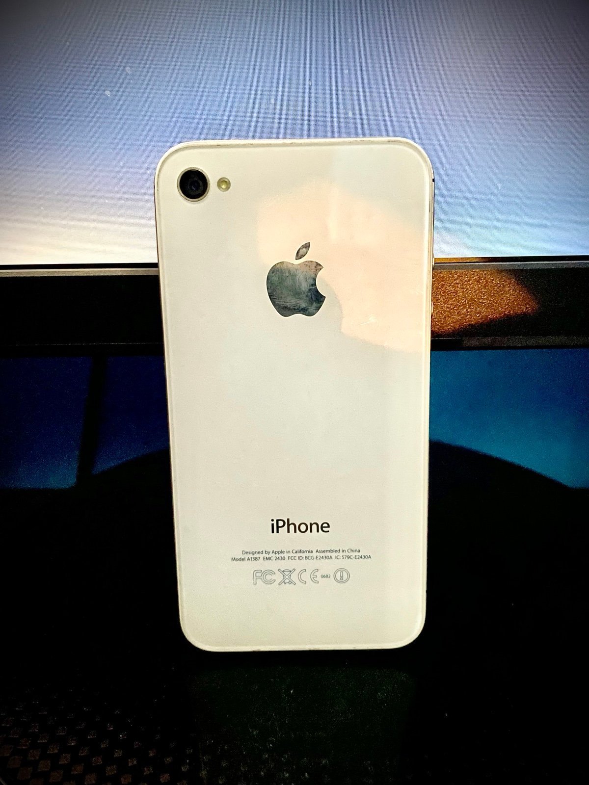 iPhone 4s White 32 GB Unlocked J15I4nwiv