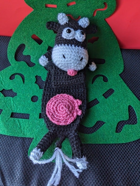 Crochet cow bookmark K3zjy6JdF