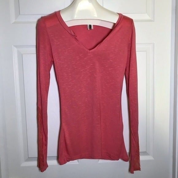 BKE Coral V Neck Long Sleeve Top rACT2AMEy
