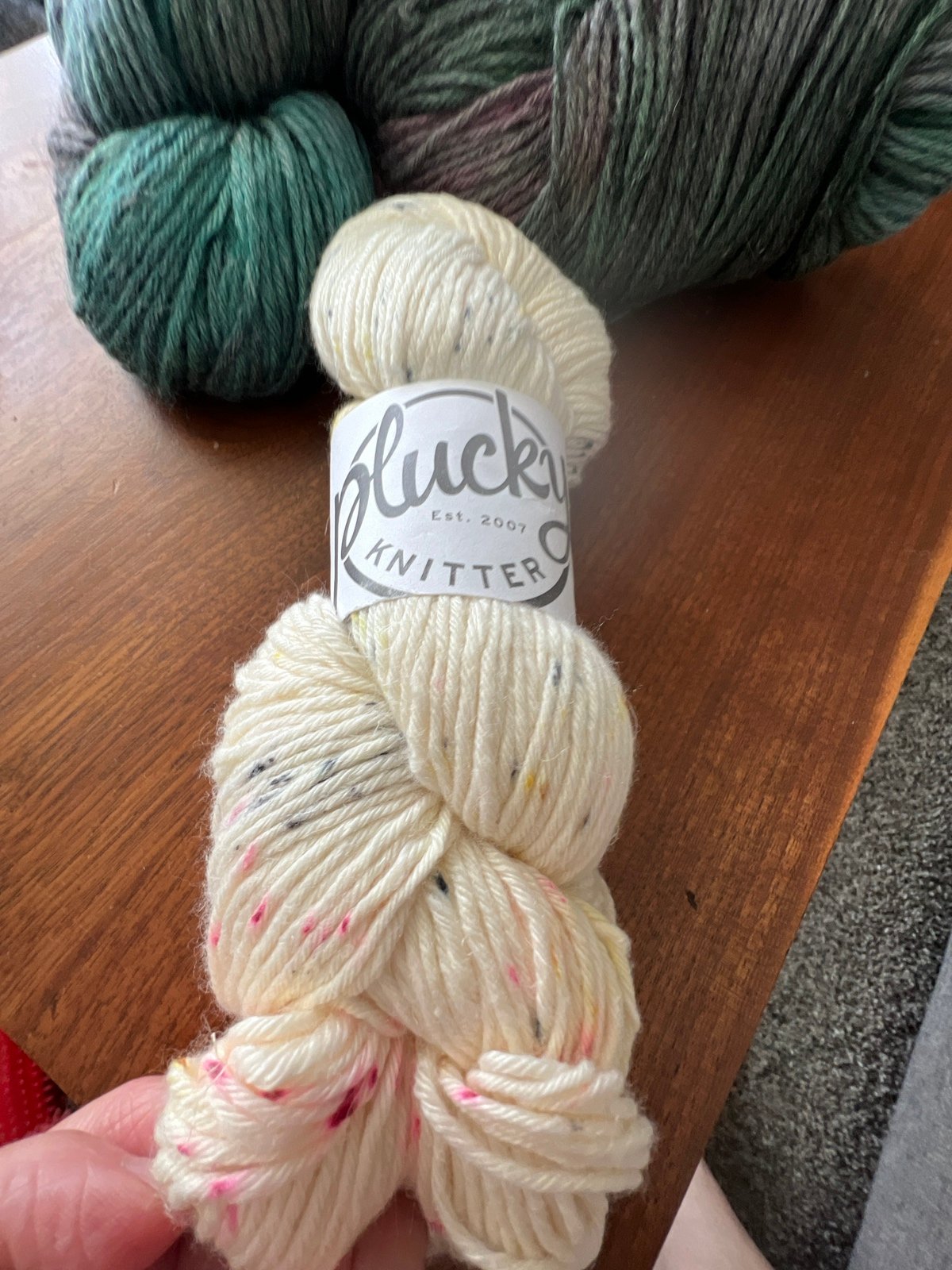 Plucky Knitter lodge worsted yarn r0de2N1QQ