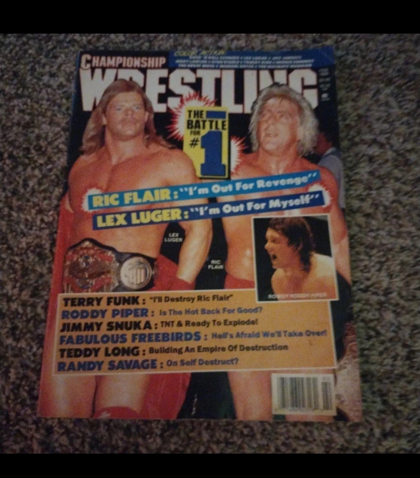 2 WWE wrestling magazines JaO7lZdjE
