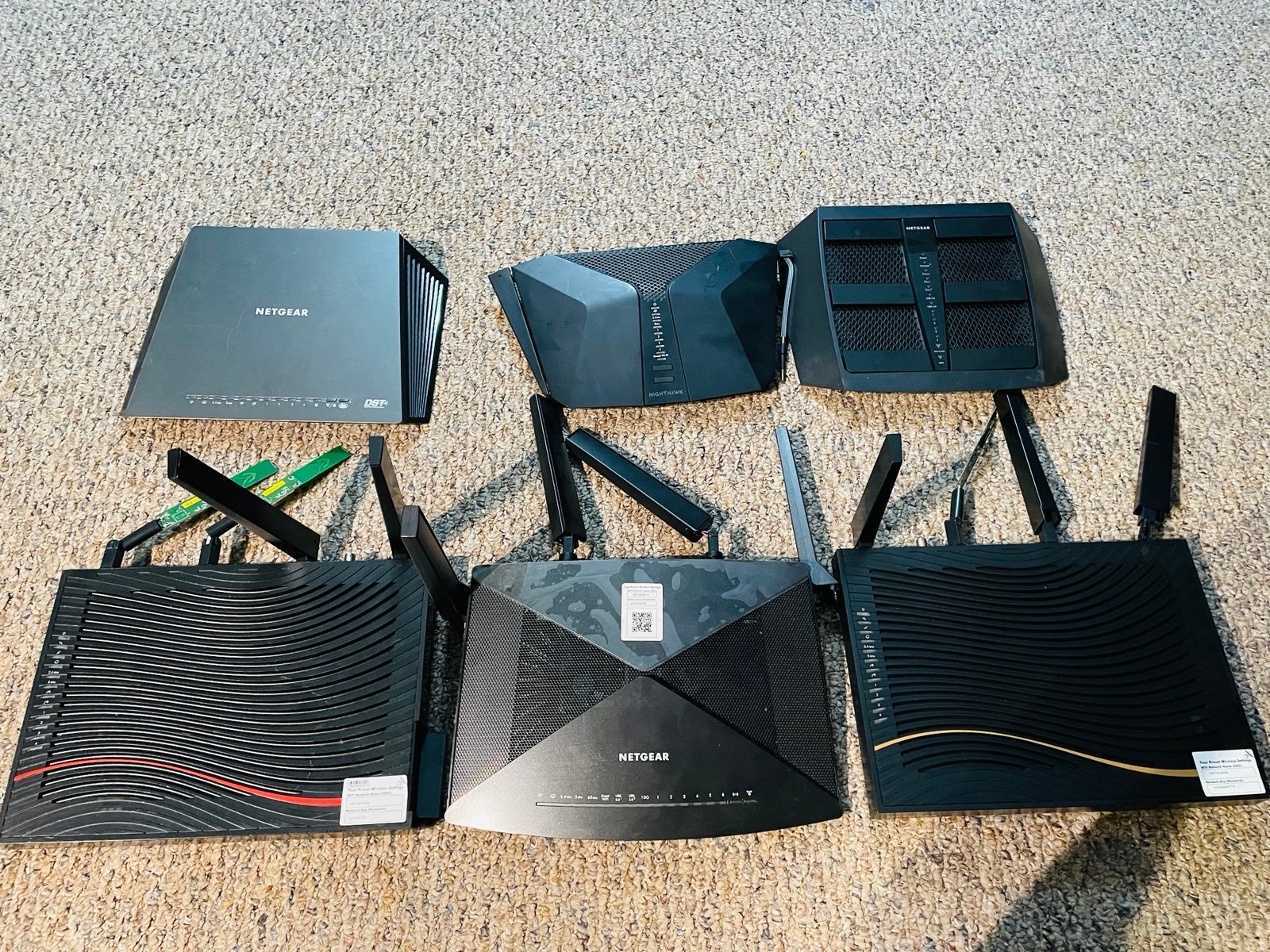 lot of 6 untested routers nighthawk qa4msBM0e