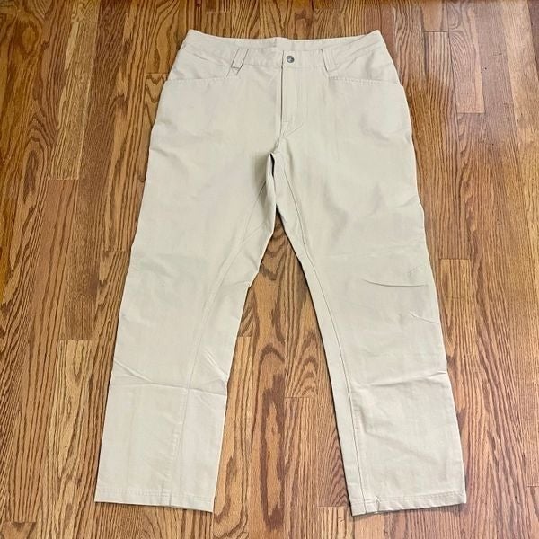 The North Face 5 Pocket Performance Pants. Tan. Size 32. luF7Z7KMC