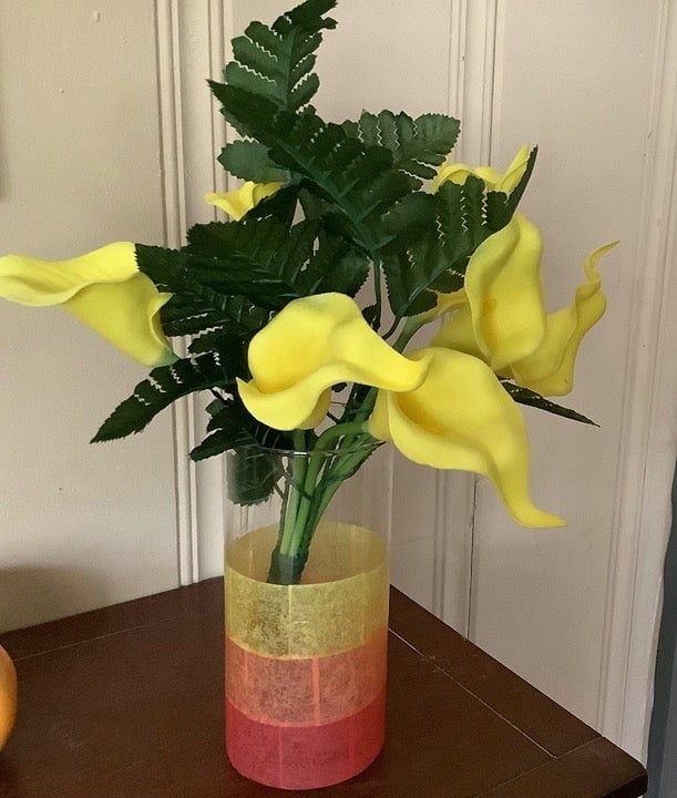 Decoupage flower arrangement centerpiece…you pick color of vase and flowers j2c89nQNH