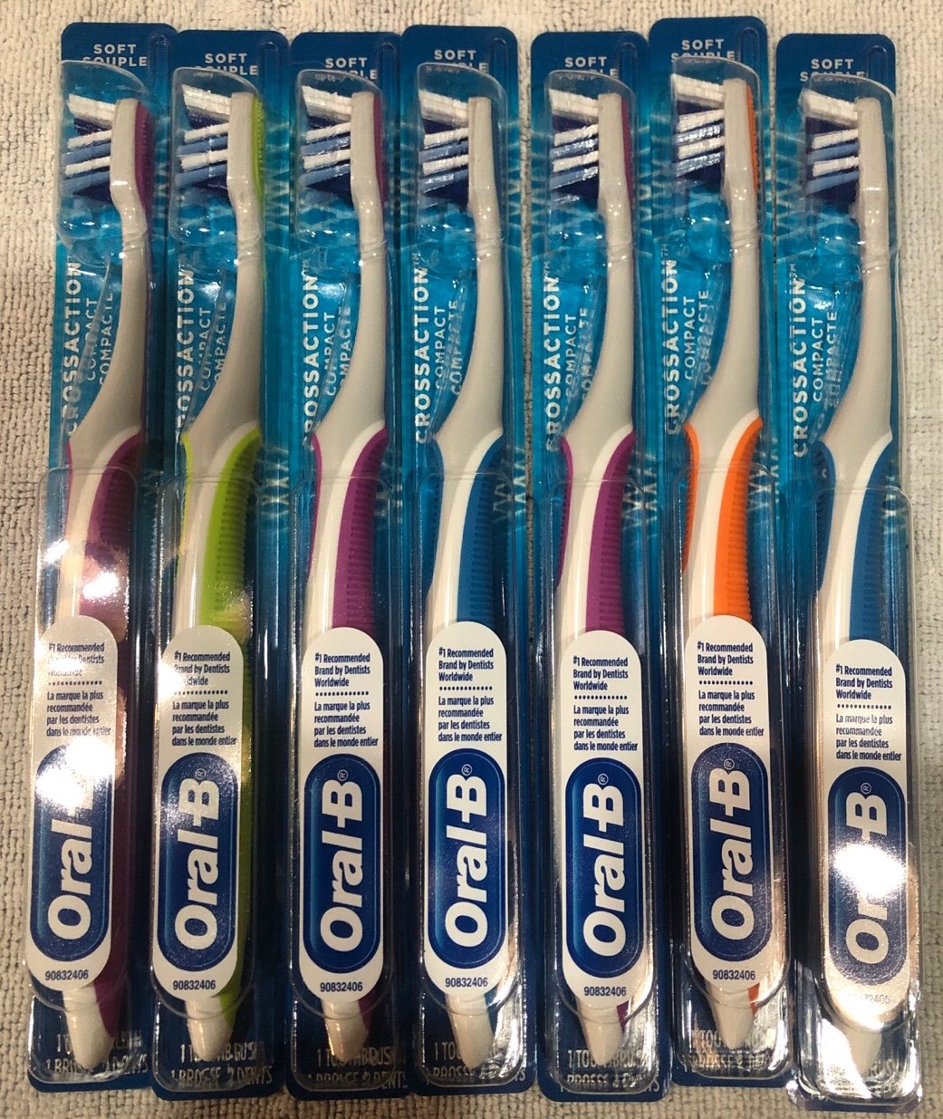 7 Oral-B Cross Action Compact Manual Toothbrush New in Package Assorted Colors kkkfiQf8K