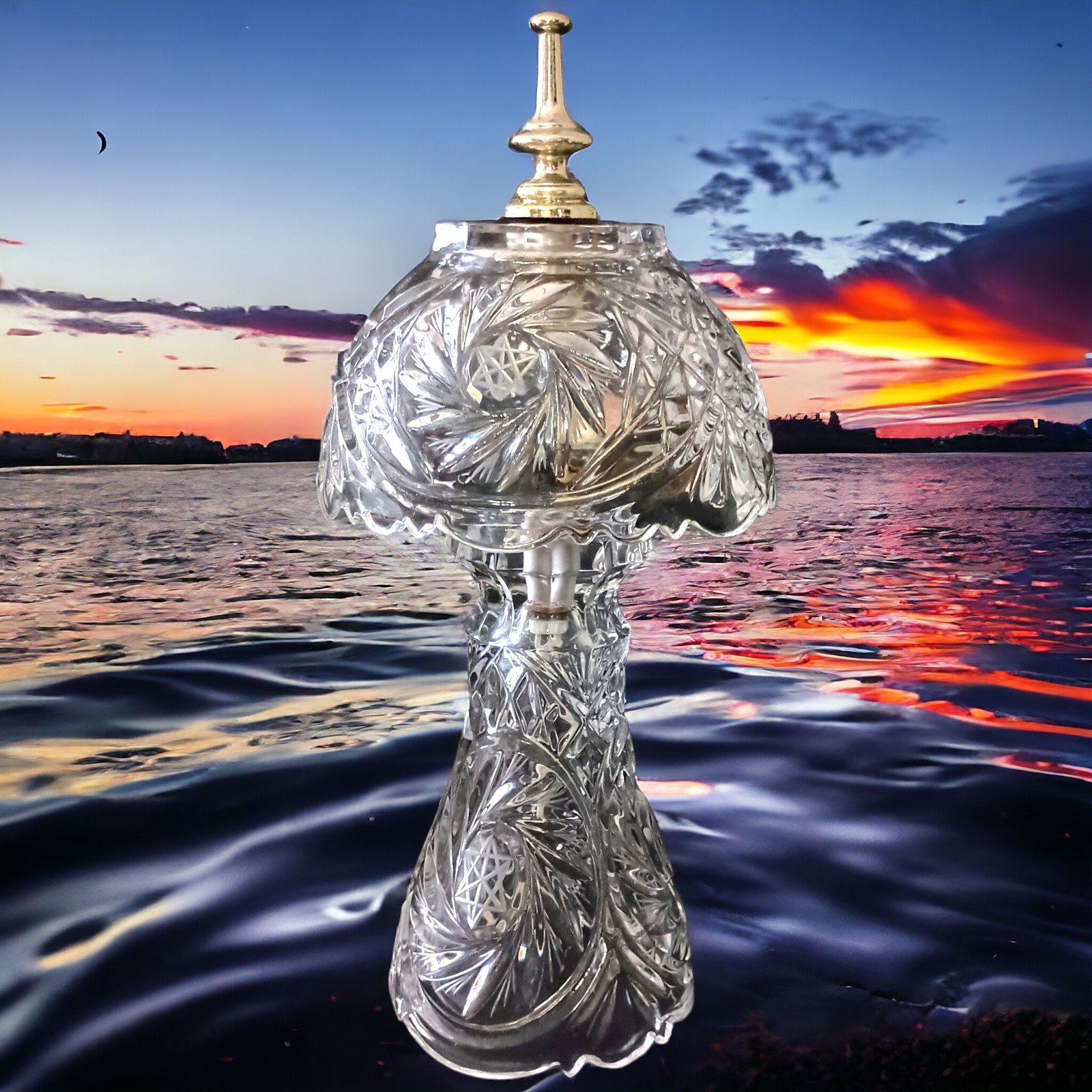 Vintage Crystal Boudoir Lamp Pinwheel Star of David Bedside Baroque Rococo Goth. PYn0L75nv