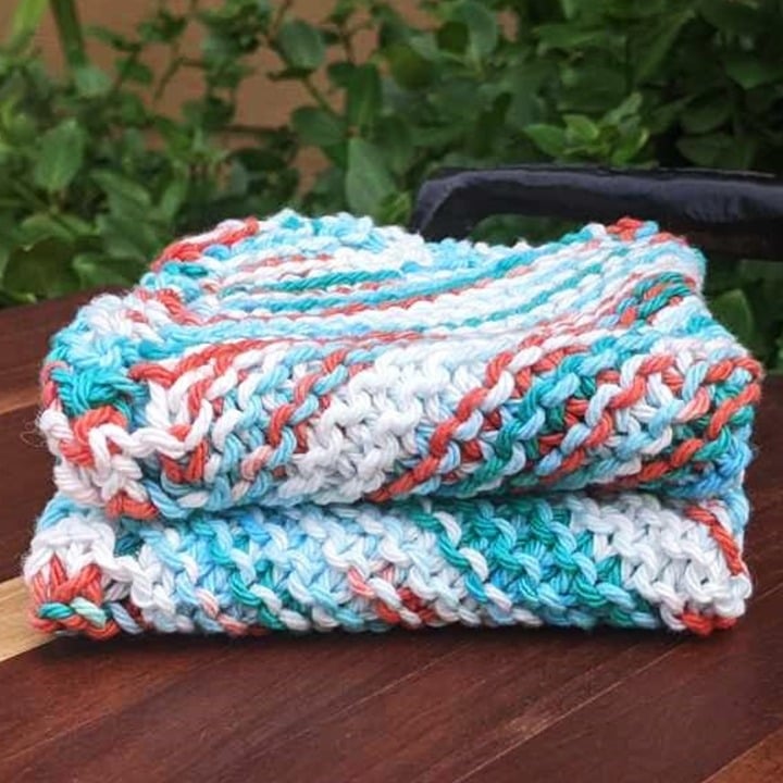 Set of 2 Ombre Colored Hand-Knit Washcloths, oBids9UWX