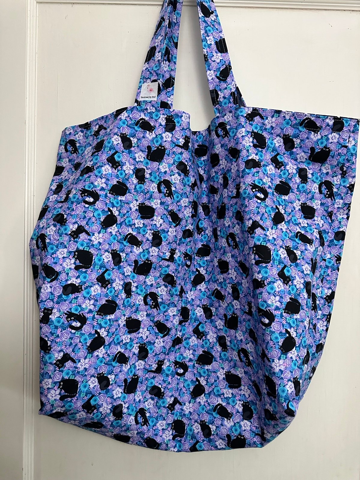Black Kitty on Purple Flowers - Handmade Tote Bag LsrBXcCd4