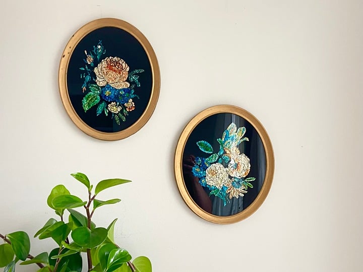 Pair of Round Vintage Foil Rose Prints in Gold Oval Frames rN1eR5g1h