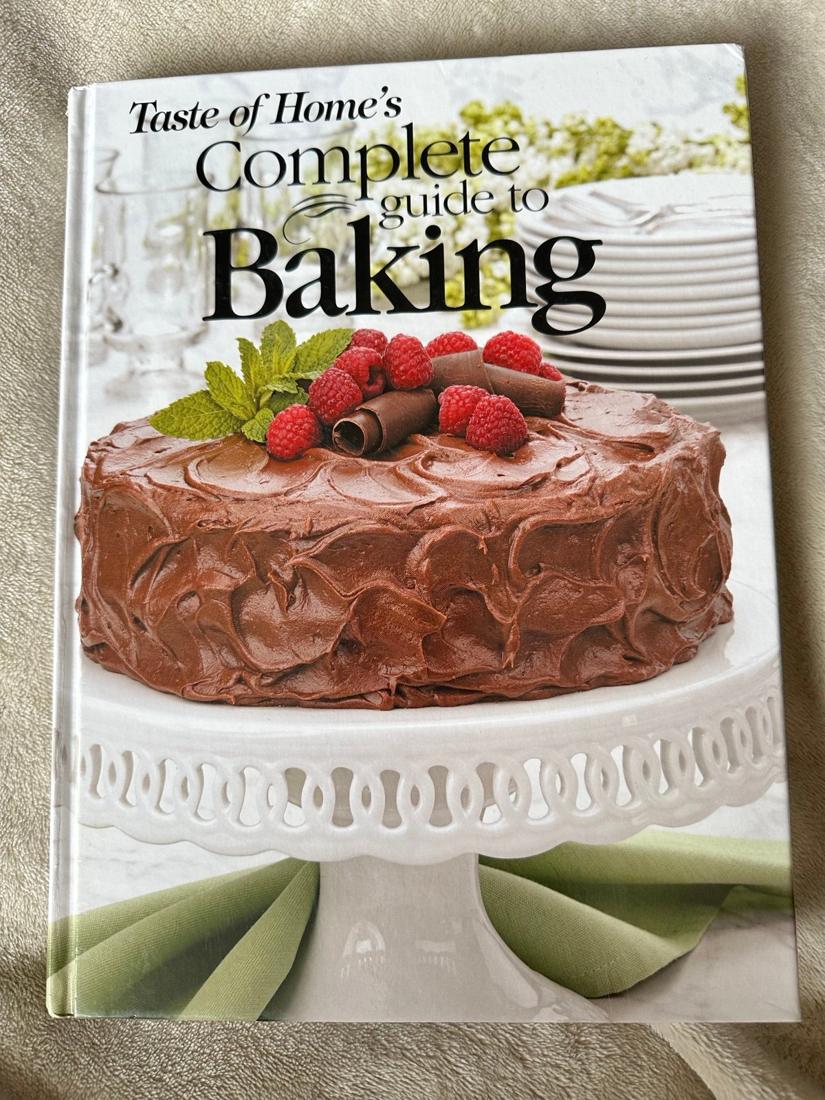Baking recipe book MkLE4TxbI