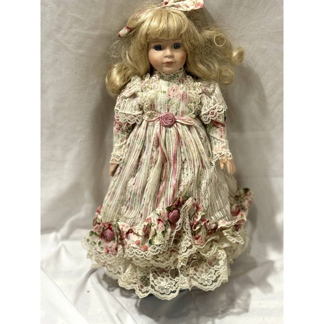 Vintage Collectible Porcelain Doll 16