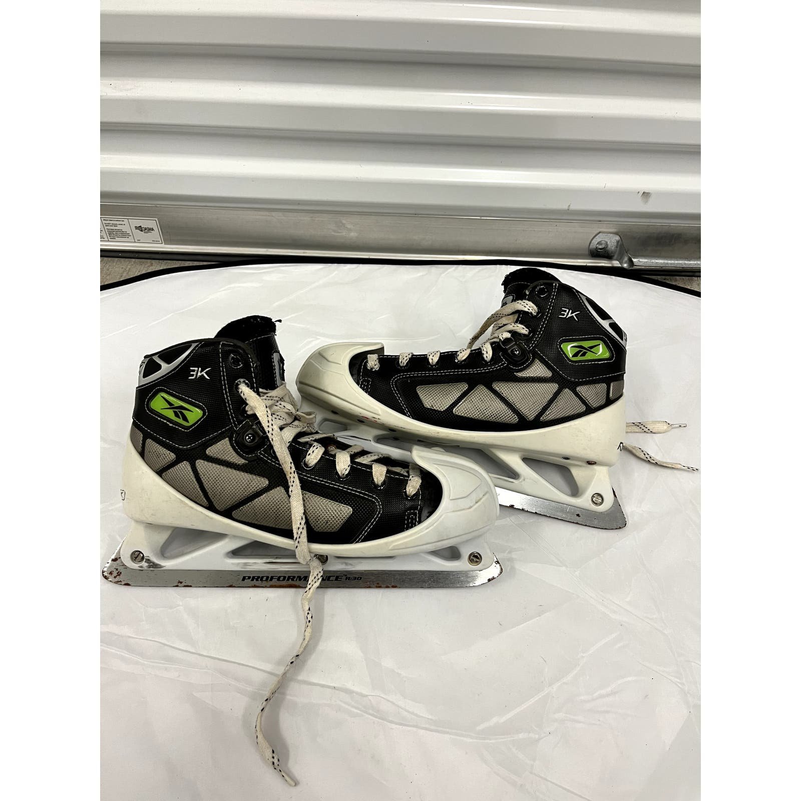 Reebok Pump 3k Senior Goalie Ice Hockey Skates US Size 9.5E lOh8sX4XH