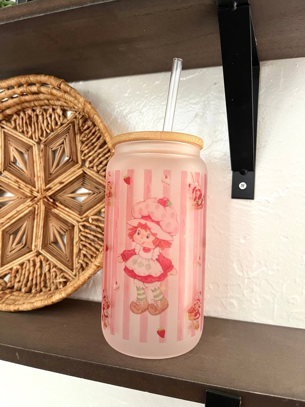Frosted Glass Cup Strawberry Shortcake Design N7wgGo9LJ