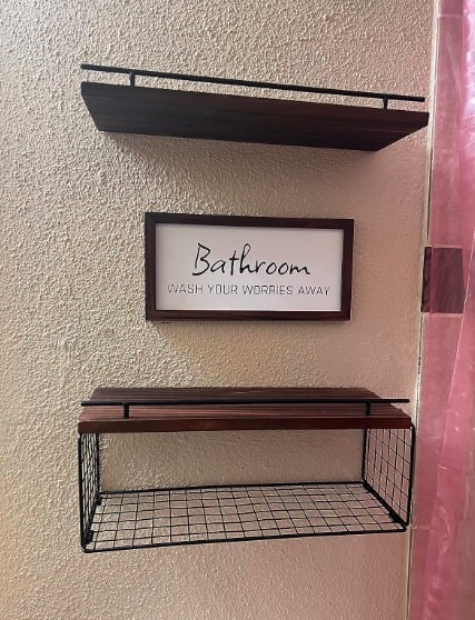 Floating Shelves with Bathroom Wall Décor Sign, Wood Floating Shelves, Set of 3 nHYgVCv3U
