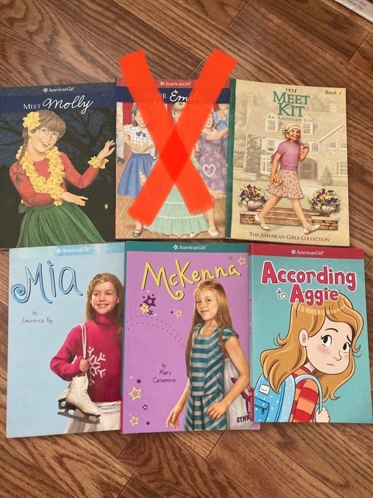 American girl book lot - 5 books HuXxguRrJ
