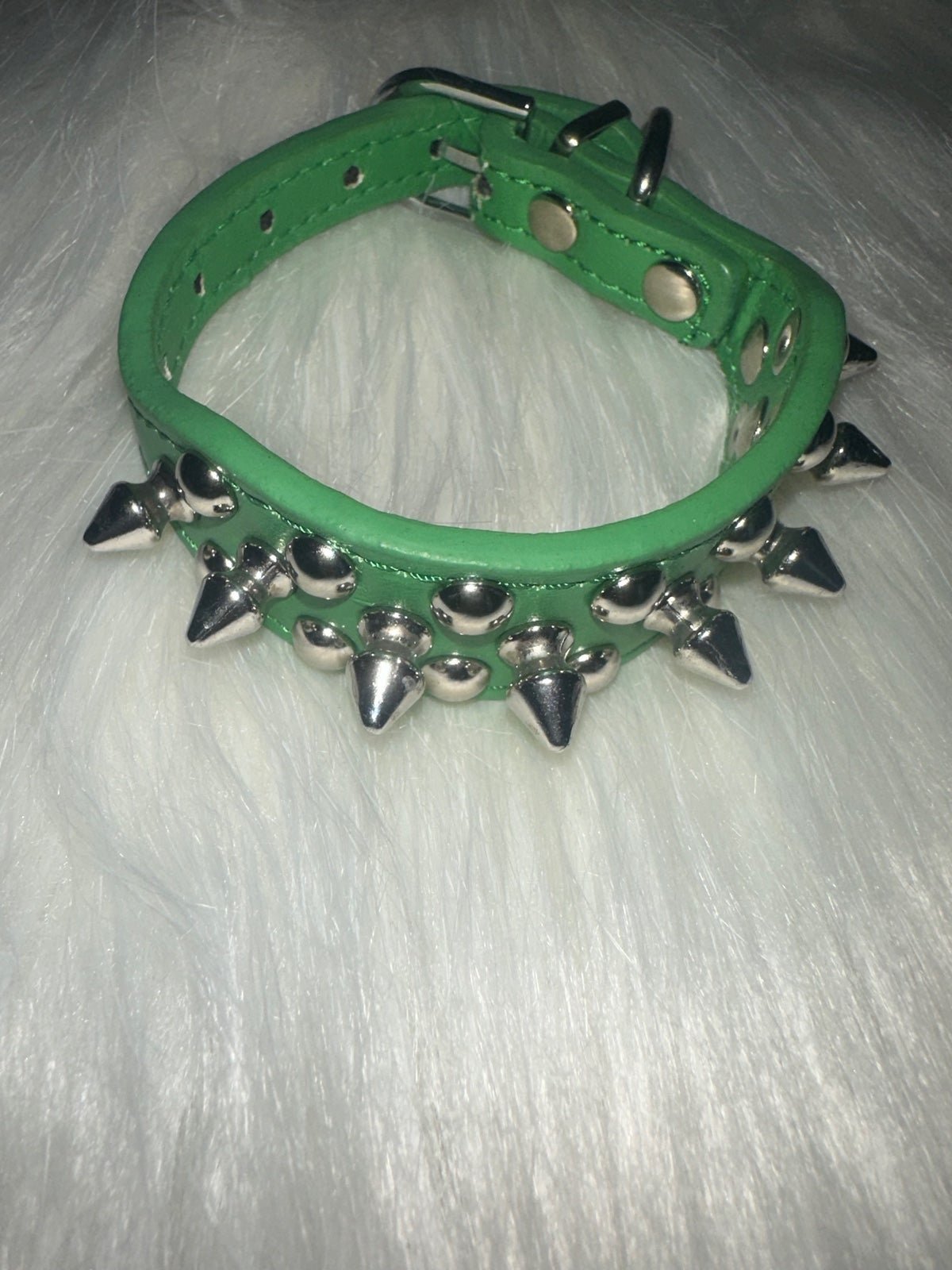 Green studded spiked dog collar XXS OOSUHlWPp