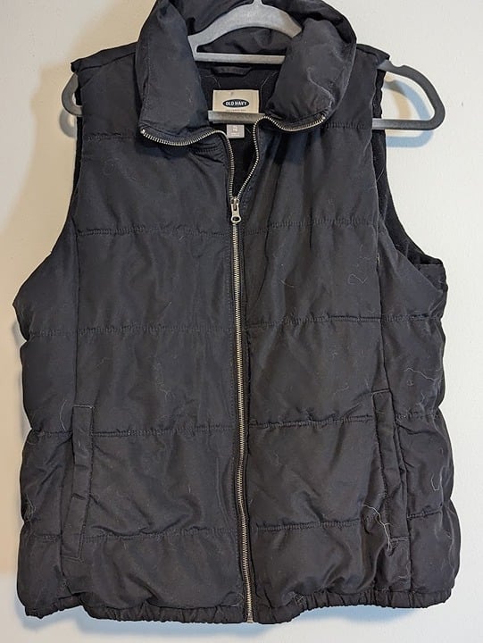 Pre-Loved Women´s Old Navy Black Puffer Vest in Size XL. rbHKFu3we
