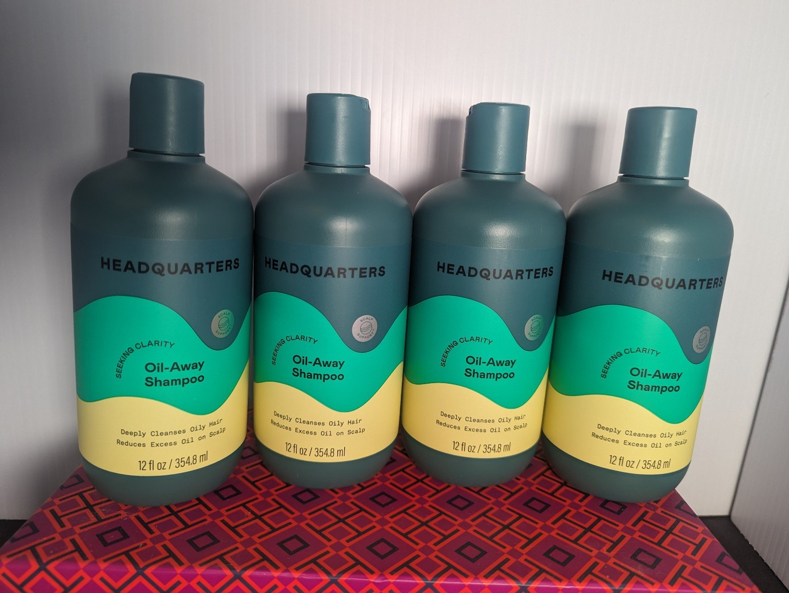 Lot of 4 bottles Headquarters oil away shampoo each Size 12 oz . nrLMz6lbG