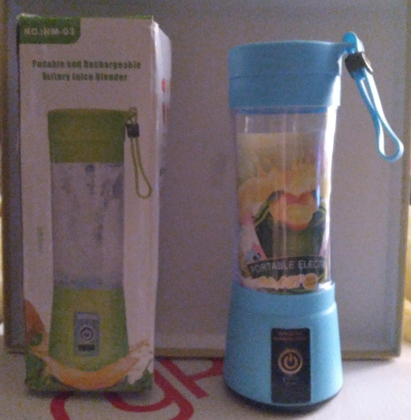 Juice Blender. Portable and rechargeable nKI1JfmlG