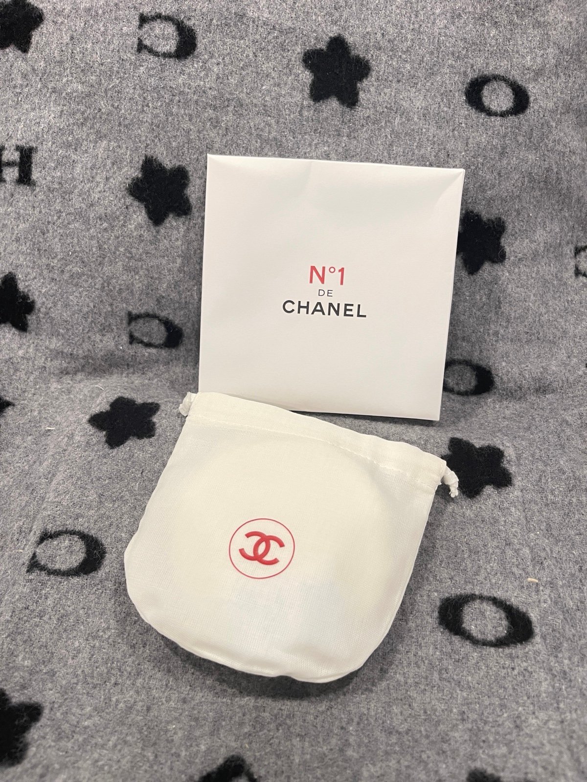 Chanel N1 set of 3 washable cotton pads itcFxBm8V