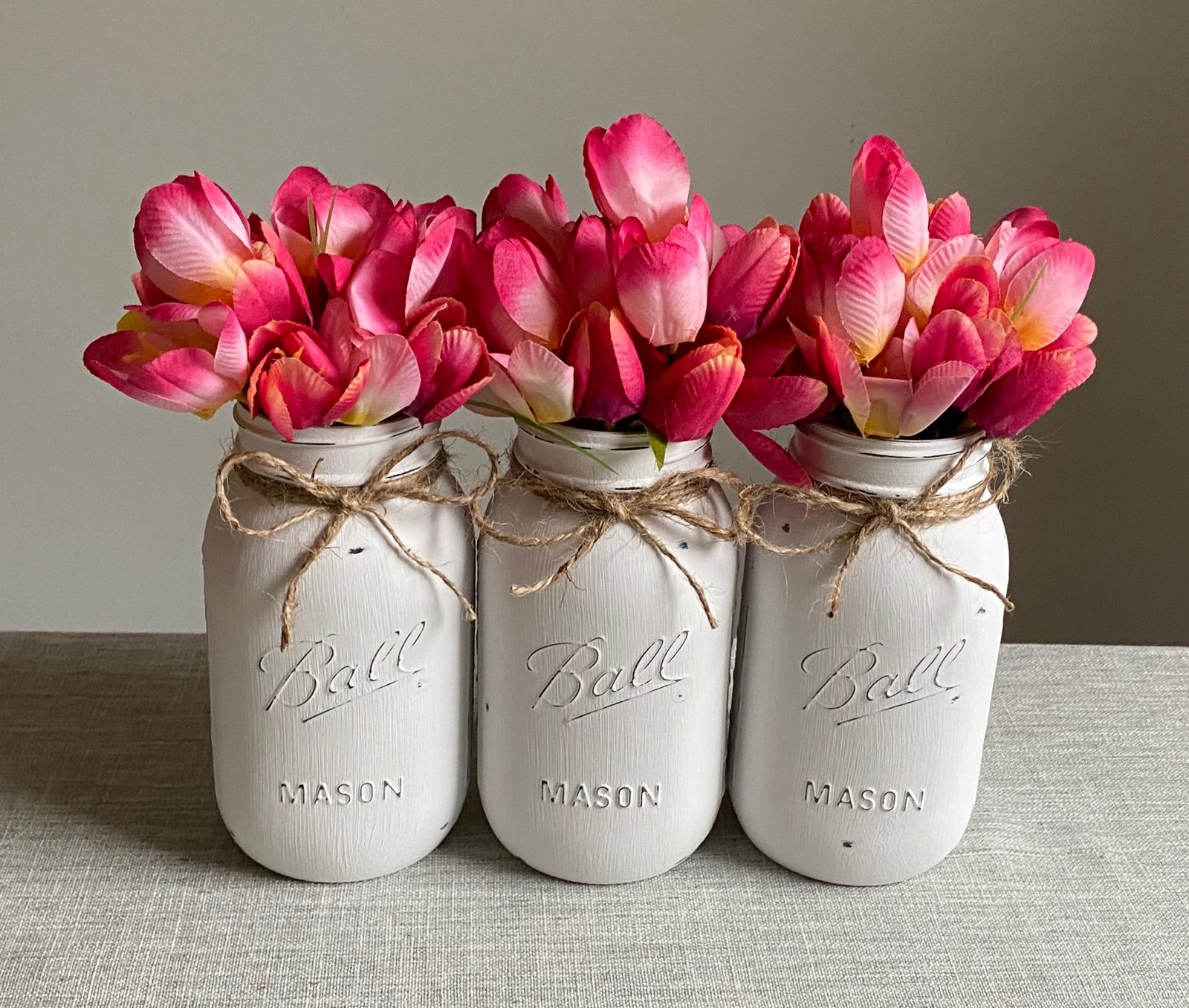 Chalk painted & distressed Quart mason jars w/faux tulips included JTYqE2Hrv