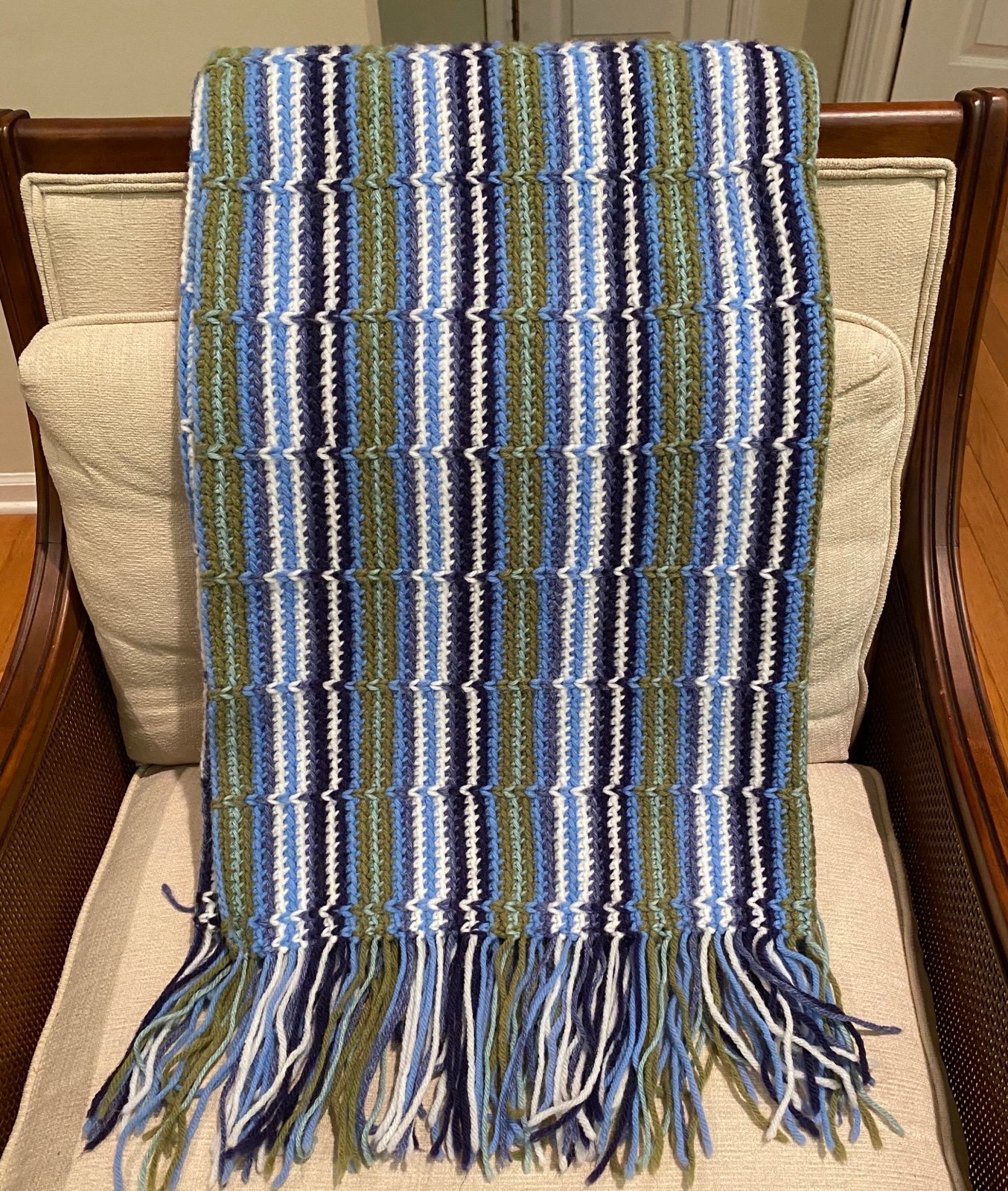Vintage Crochet Blanket Afghan Hand Made Lap Throw Retro White Green Blue Fringe Hmlan2Tbj