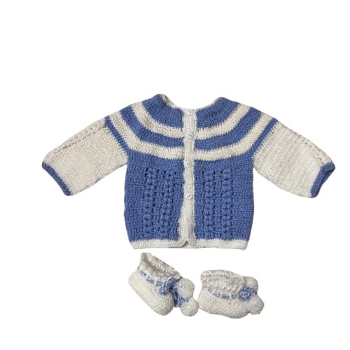 Handmade knitted sweater and booties for newborn Mt7qqnmwh