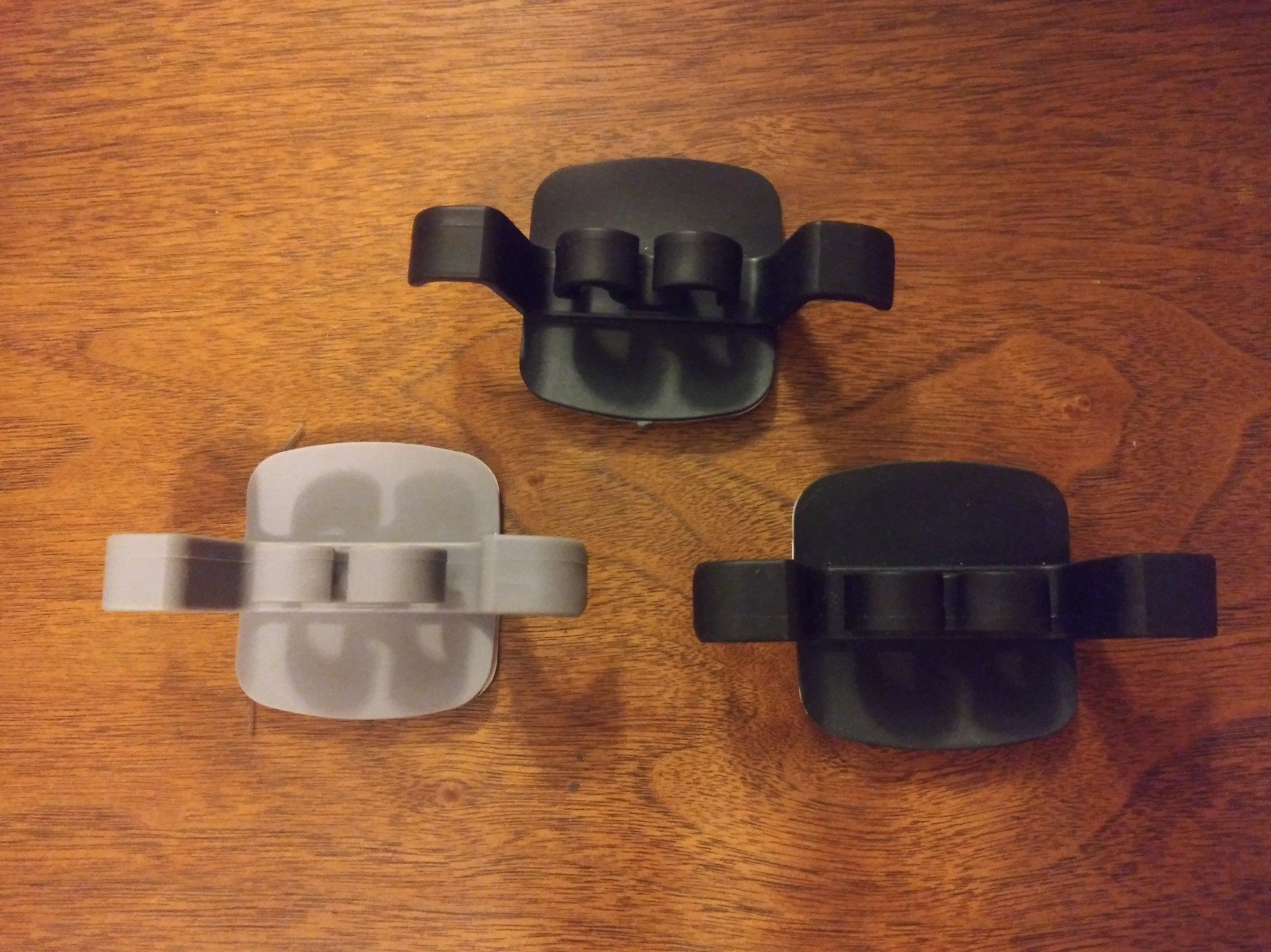 New Set Of 3 Silicone Black & Grey/Gray Self-Adhesive Hooks OBO Q613HJUYx