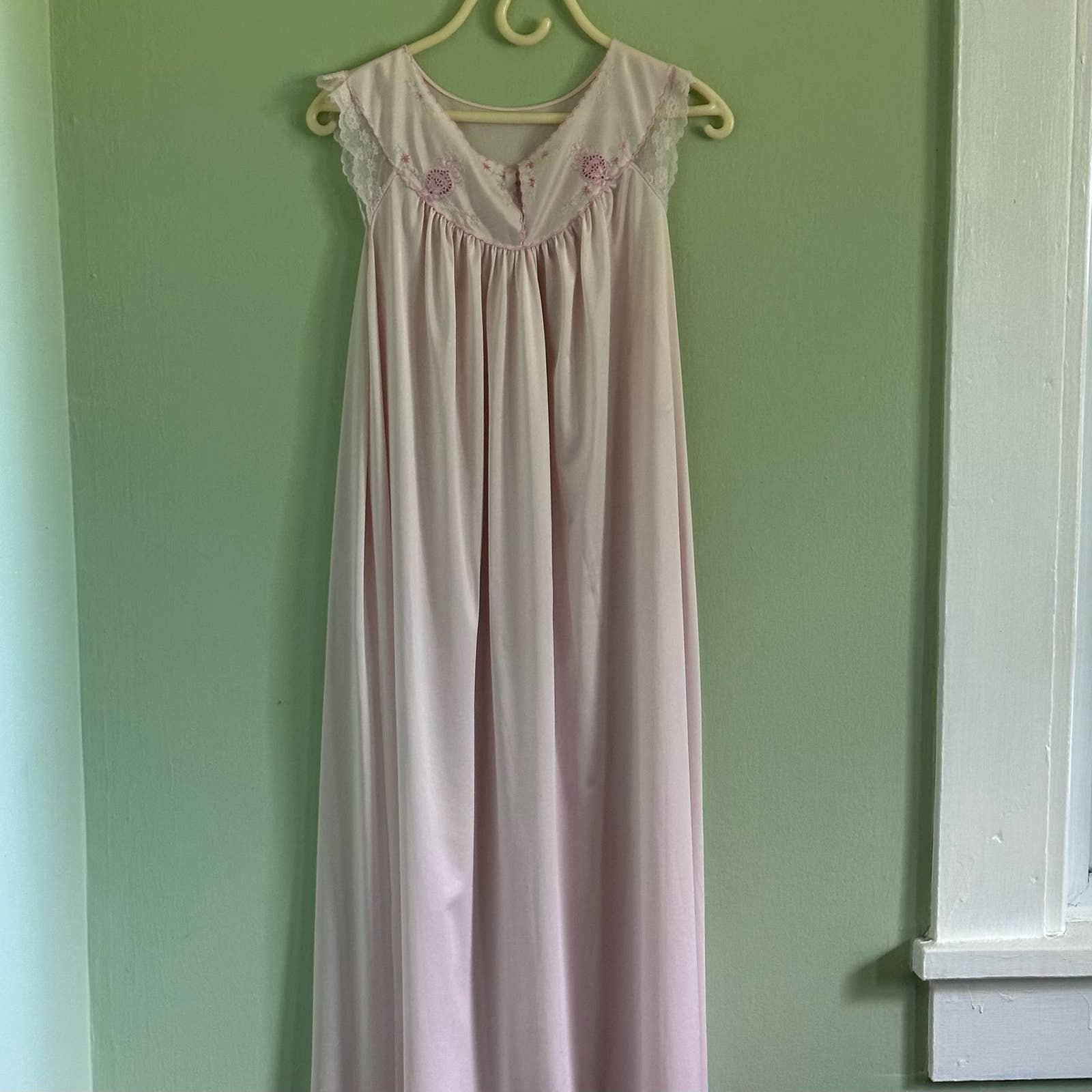 Vintage Shadowline Pink Sleeveless Nightgown size small Mwa39saBz
