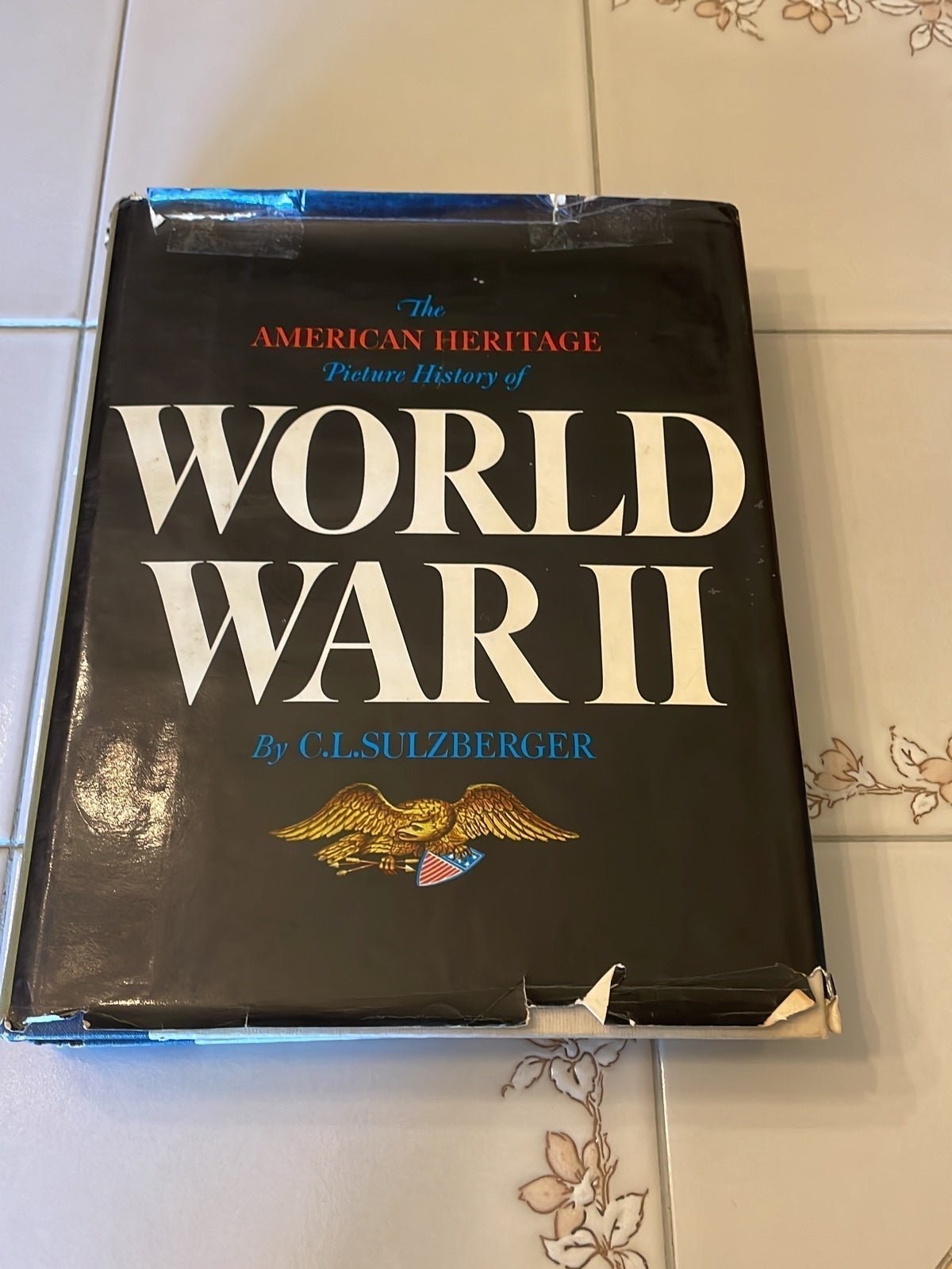 American heritage  World War II book hHzLu46NM