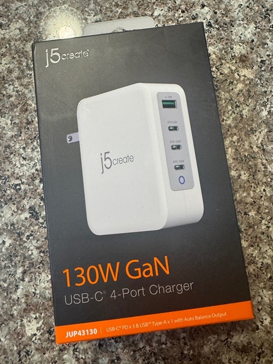 j5create - 130W GaN USB-C 4-Port Charger - Black - JUP43130 - 847626006104 NyibIcqUo
