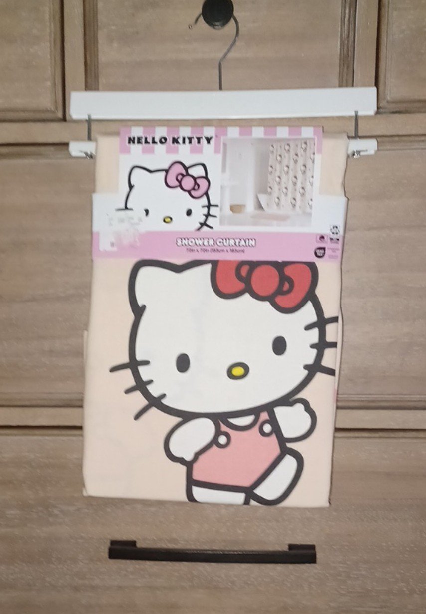 Hello kitty x Easter/spring shower curtain BNWT VHTF RARE SOLD OUT HDfUbDjhf