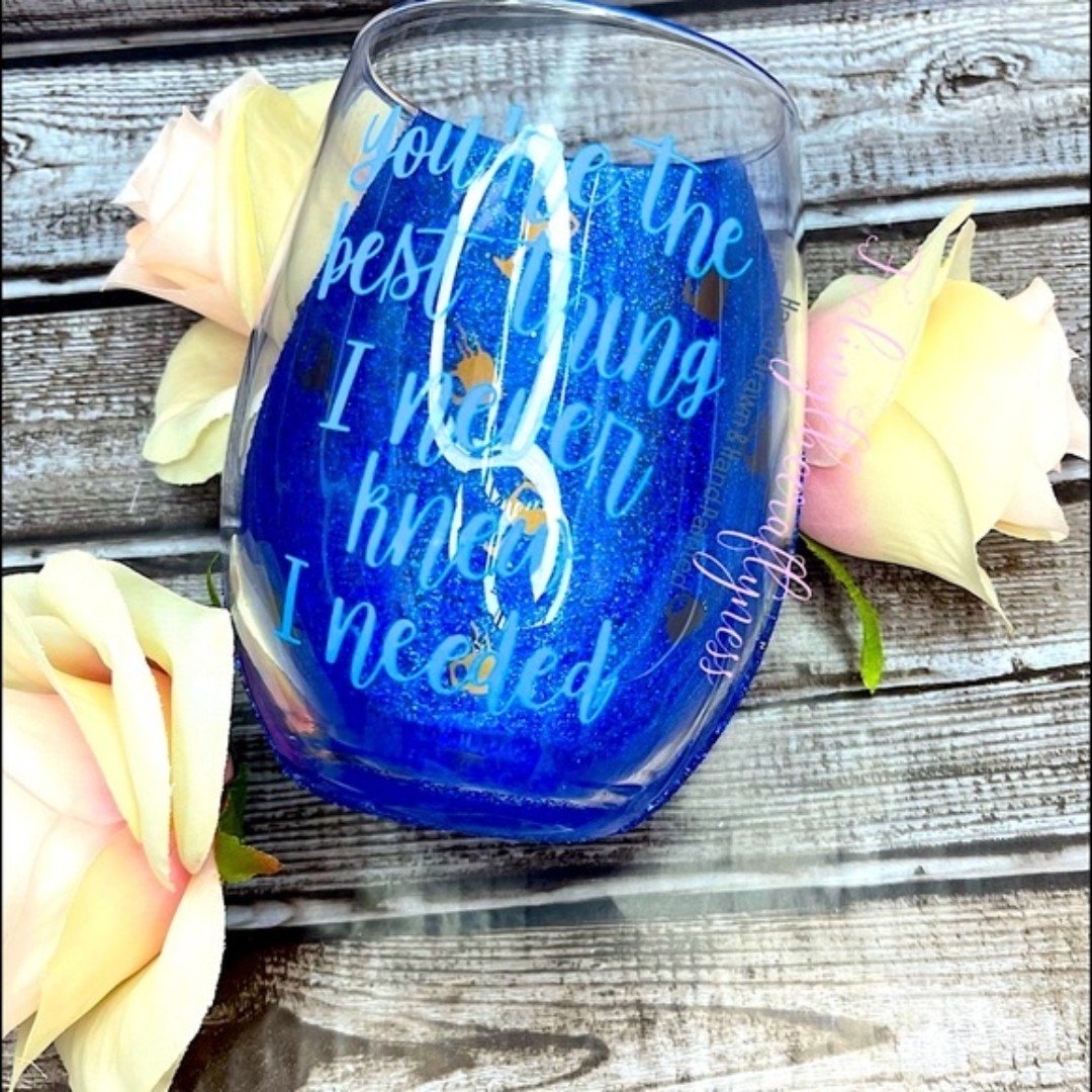 NWOT Women’s Handmade Wine Glass Sz 15 oz in Blue o2pVMpobi