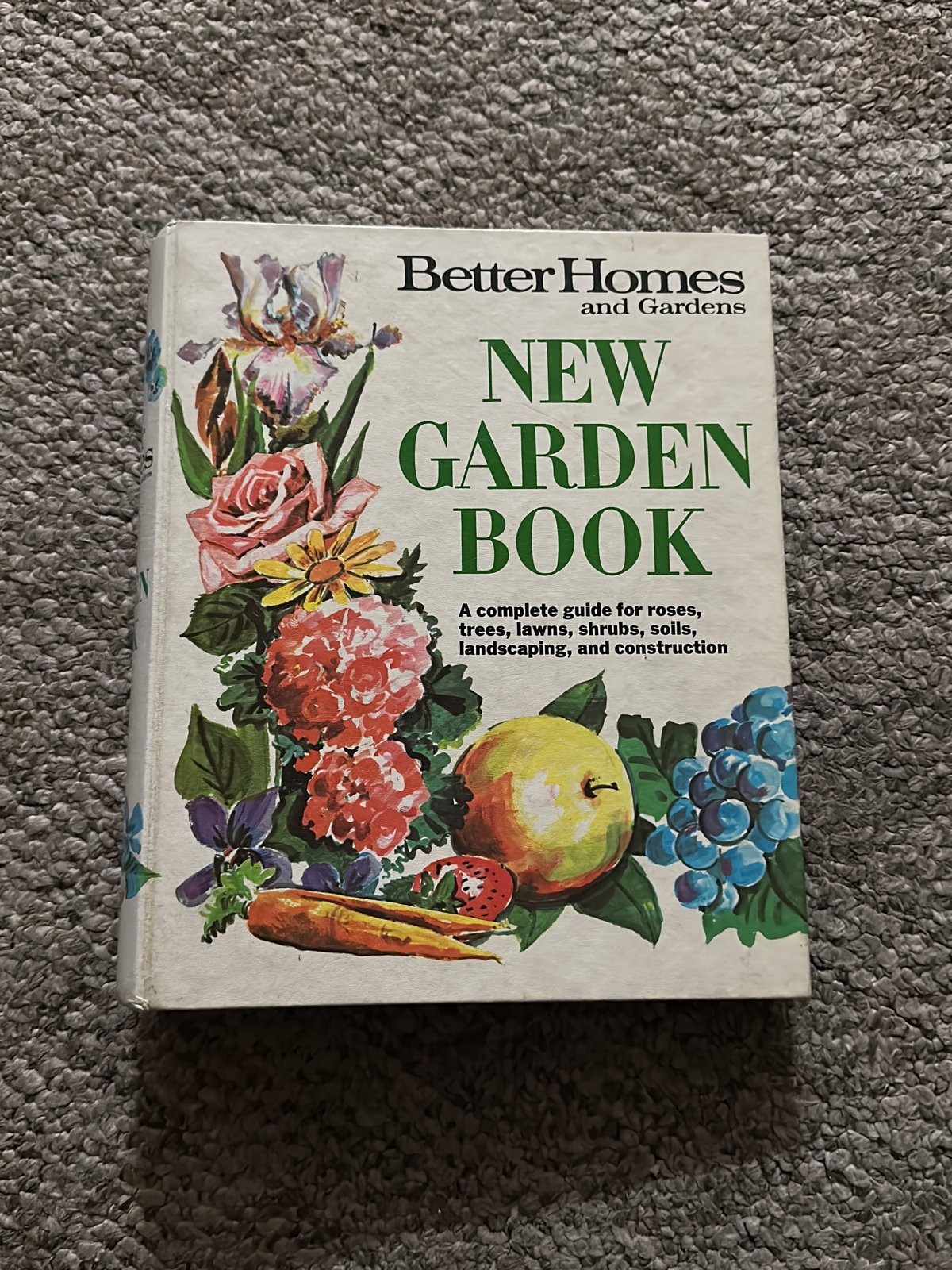 Better Homes and Gardens vintage book l3kr3xI2t